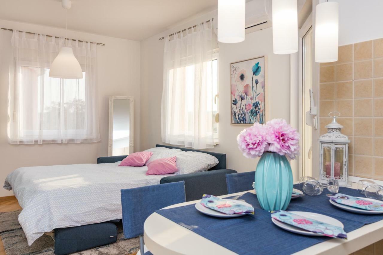 Apartment Pula Relax Экстерьер фото
