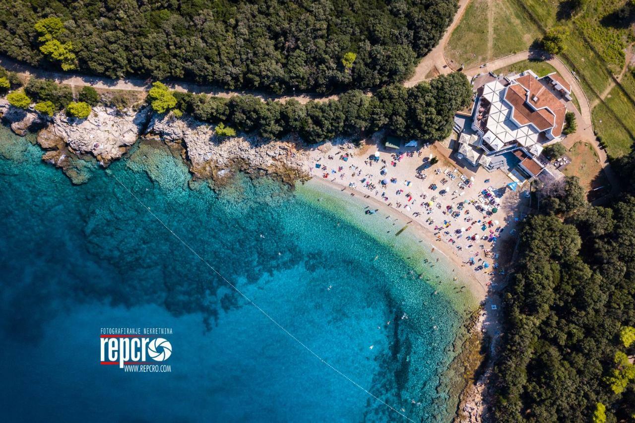 Apartment Pula Relax Экстерьер фото